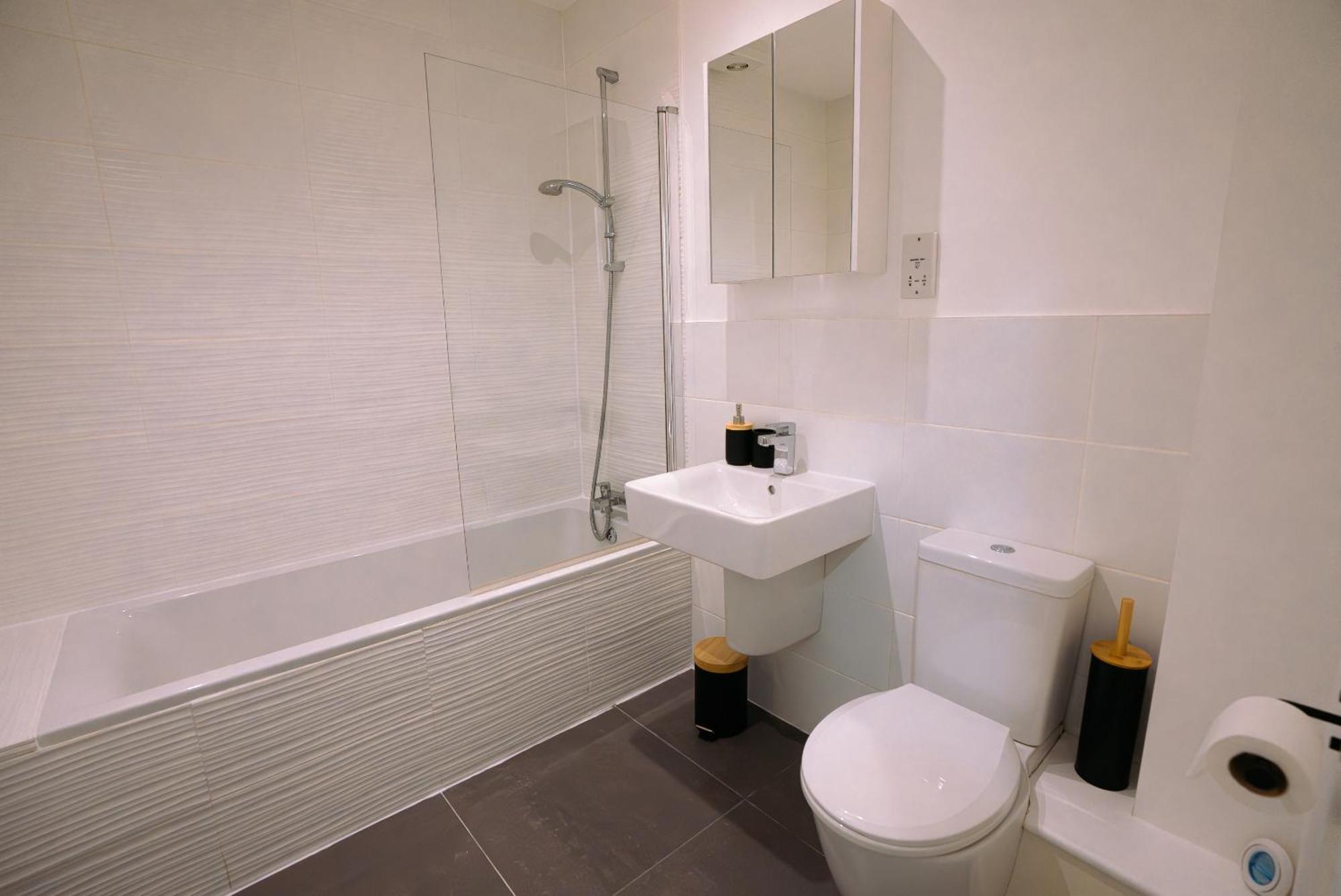 Modern City Centre Apartment Exeter Bagian luar foto